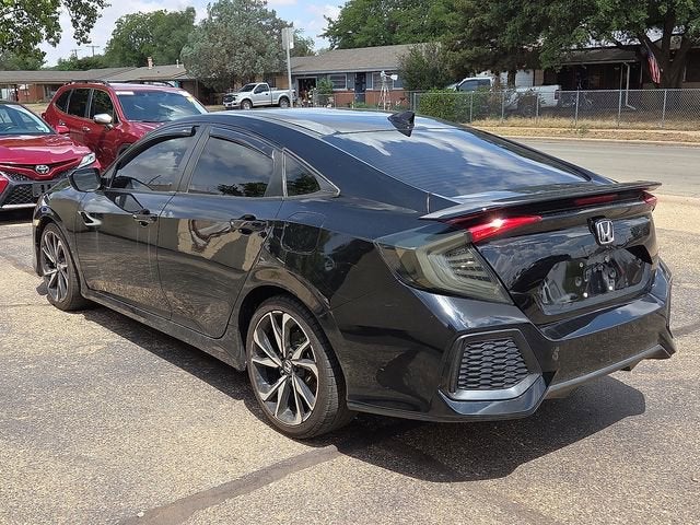 2018 Honda Civic Si Sedan — rear three-quarter view