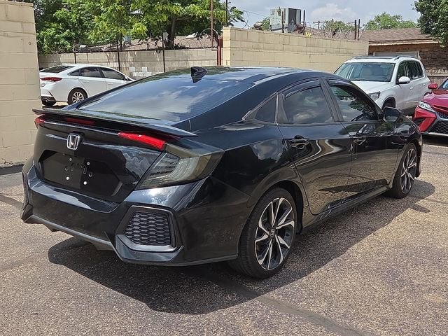 2018 Honda Civic Si Sedan — interior view