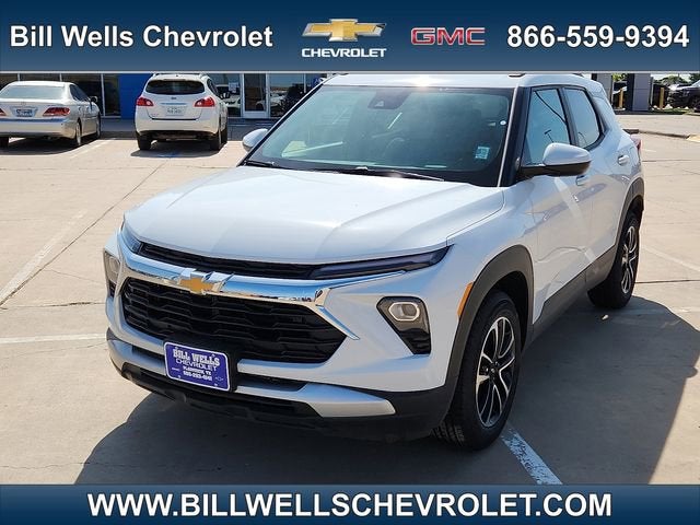 2025 Chevrolet Trailblazer LT in Summit White — front three-quarter view